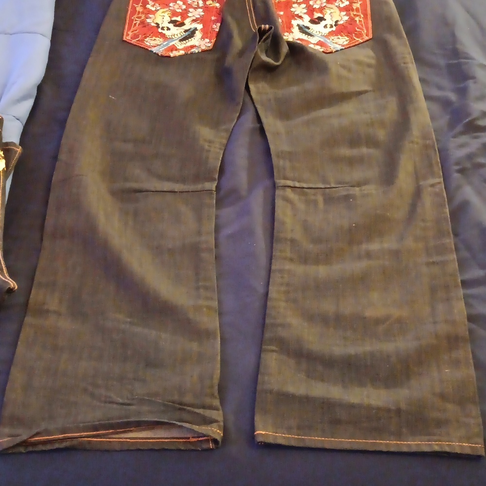 Ed Hardy - Picture 6 of 10